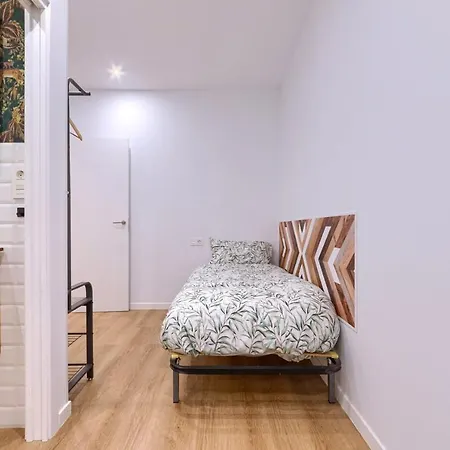 Roomscapital Apartment