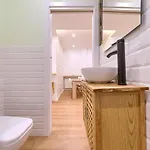 Roomscapital